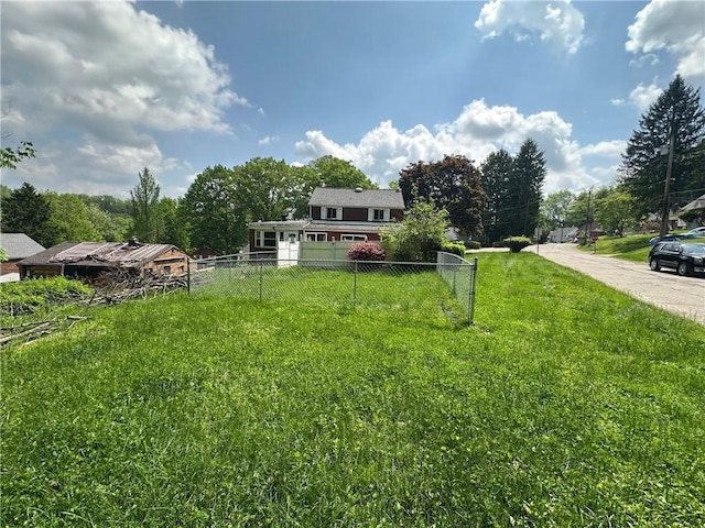 2905 Blackridge Ave, Penn Hills, PA 15235 - view of yard