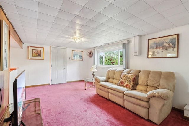 563 Meadowvale Dr, Cheswick, PA 15024 - living area featuring carpet flooring and baseboards