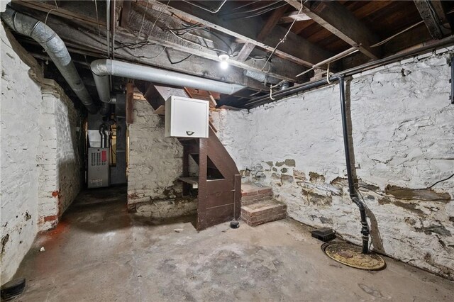 410 Orwell Way, Bloomfield, PA 15224 - unfinished below grade area with heating unit