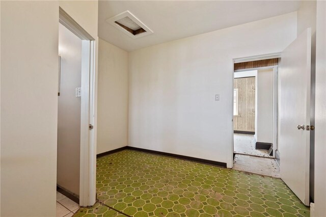 410 Orwell Way, Bloomfield, PA 15224 - spare room featuring baseboards