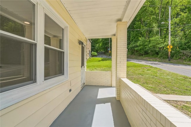 3510 Middletown Rd, Crafton Heights, PA 15204 - covered porch with a lawn