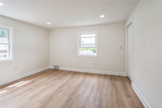 3510 Middletown Rd, Crafton Heights, PA 15204 - spare room featuring plenty of natural light, light wood-style flooring, recessed lighting, and baseboards