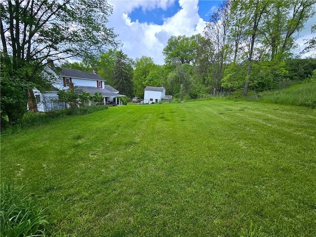 235 Mcclay Rd, Canton Twp, PA 15301 - view of green lawn