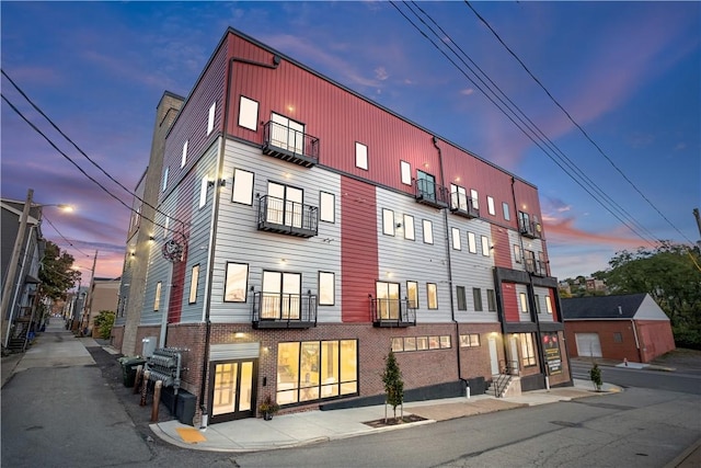 3809 Liberty Ave Unit 206, Lawrenceville, PA 15201 - view of building exterior