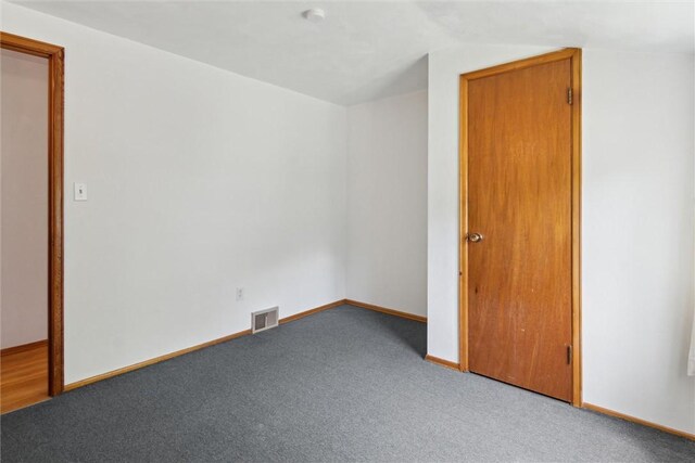 1777 Oblock Rd, Plum Boro, PA 15239 - carpeted spare room featuring vaulted ceiling and baseboards