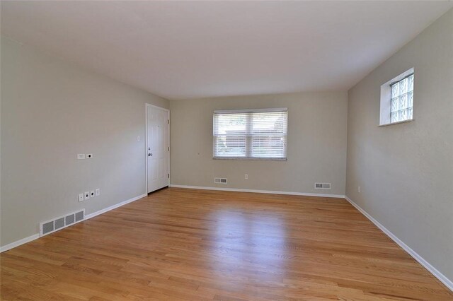 257 Noble Ave, Crafton, PA 15205 - unfurnished room featuring light wood-style floors and baseboards