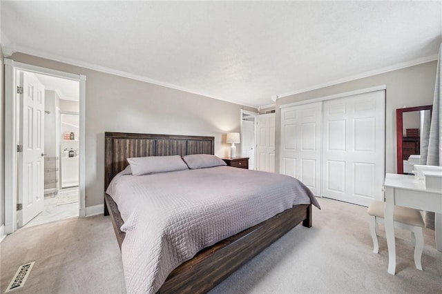 282 Carmell Dr, Upper St Clair, PA 15241 - bedroom with light carpet, a closet, ornamental molding, ensuite bath, and baseboards
