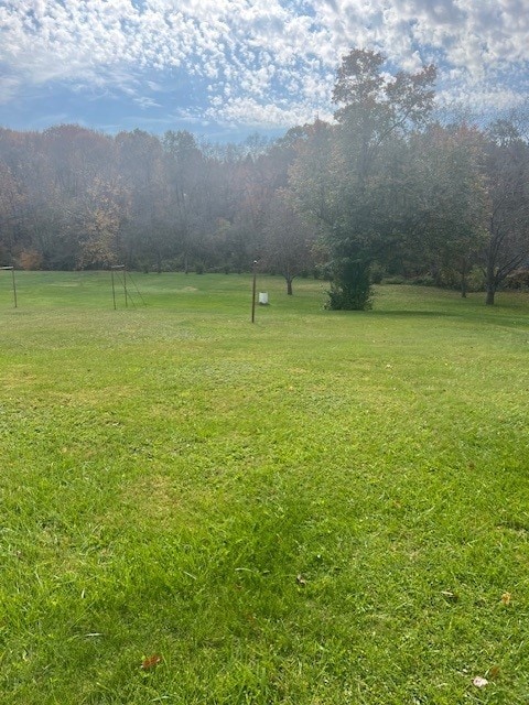 525 Glade Mill Run, Middlesex Twp, PA 16059 - view of green lawn featuring a view of trees
