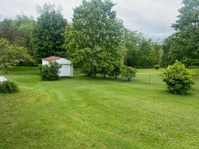 525 Glade Mill Run, Middlesex Twp, PA 16059 - view of yard featuring an outbuilding