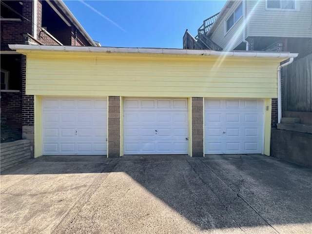 7437-7439 Schoyer Ave, Swissvale, PA 15218 - view of garage