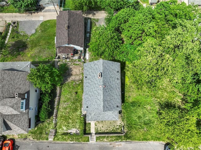 947 Pine St, Ambridge, PA 15003 - drone / aerial view