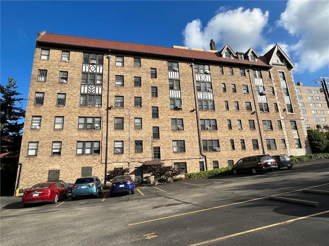 166 N Dithridge St Unit 2A, Oakland, PA 15213 - view of apartment building / complex featuring uncovered parking