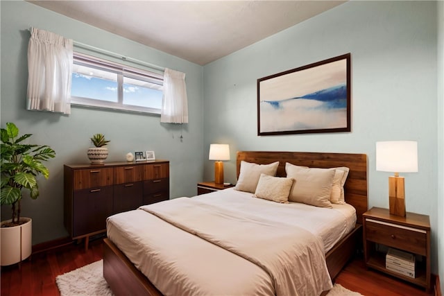 128 Wise Rd, City Of But Se, PA 16002 - bedroom featuring wood finished floors and baseboards