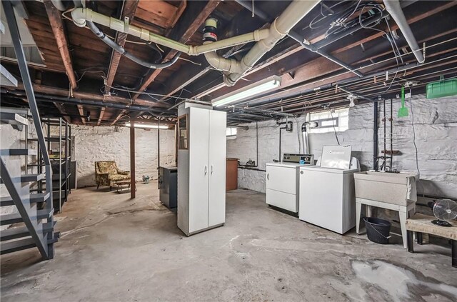 601 Depot St, Jamestown, PA 16134 - below grade area featuring washing machine and clothes dryer