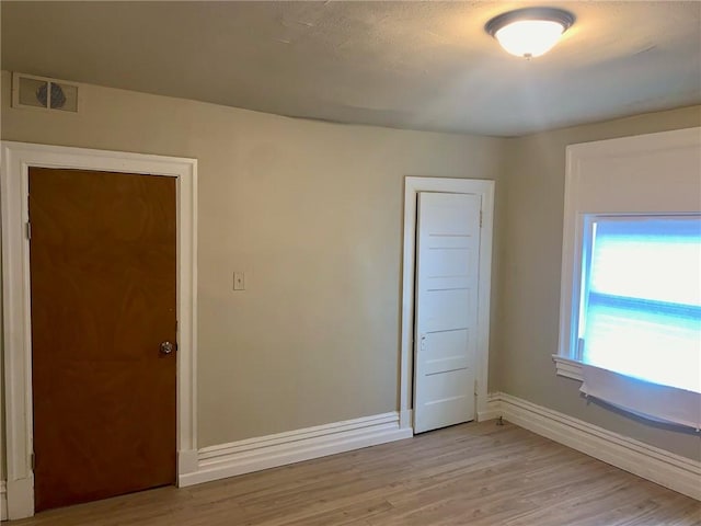 601 N Ave, Wilkinsburg, PA 15221 - empty room featuring light wood finished floors and baseboards