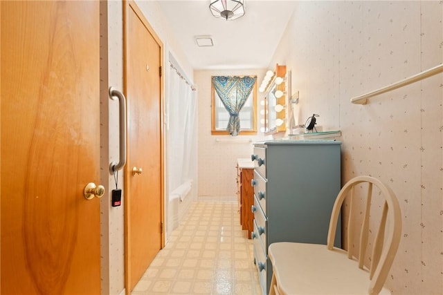 865 W Sanner St, Somerset Boro, PA 15501 - corridor featuring light floors
