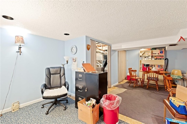 865 W Sanner St, Somerset Boro, PA 15501 - living area with carpet flooring, a textured ceiling, and baseboards