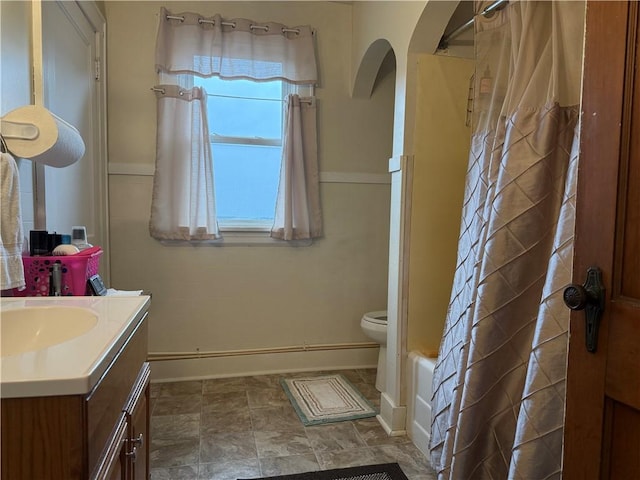 1335R 4th Ave, Ford City Boro, PA 16226 - full bath with vanity, toilet, and baseboards