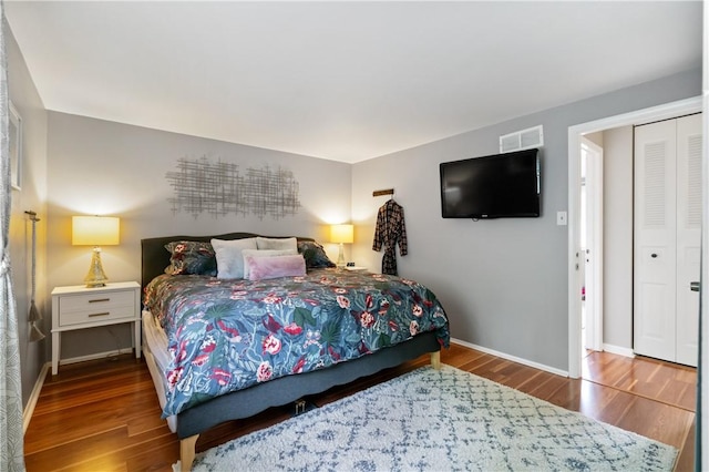 15 Fawnridge Dr, Robinson Twp Nwa, PA 15136 - bedroom with wood finished floors and baseboards
