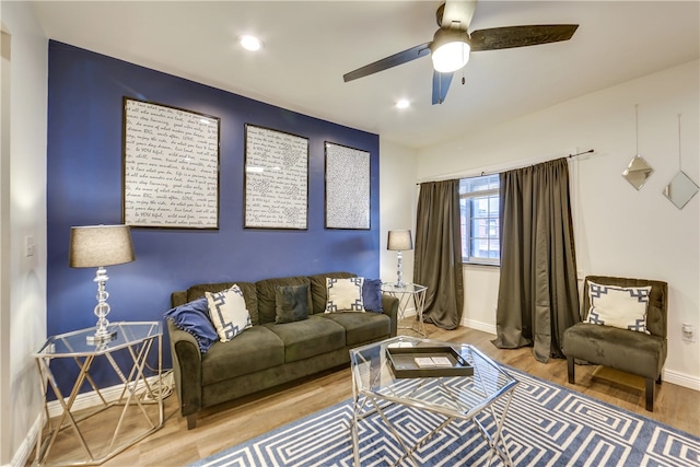 514 Knoll St, Central North Side, PA 15212 - living area featuring wood finished floors, ceiling fan, baseboards, and recessed lighting