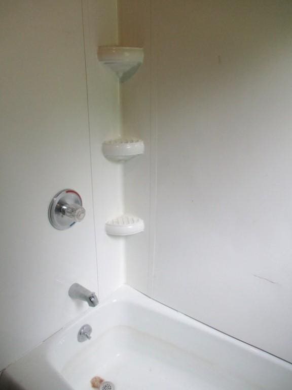 1528 Beaver Rd, Ambridge, PA 15003 - view of full bath