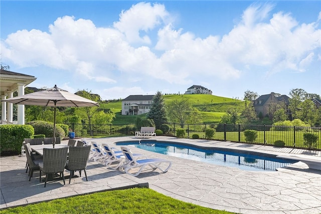 506 Villa Dr, Peters Twp, PA 15367 - view of swimming pool with a patio area and a diving board