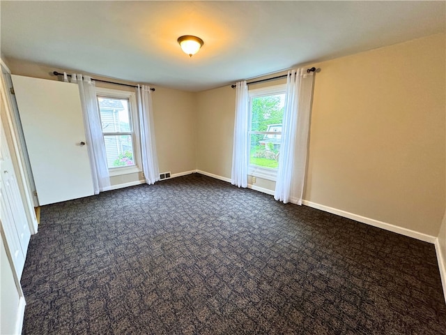 704 S Center St, Grove City Boro, PA 16127 - photo 15