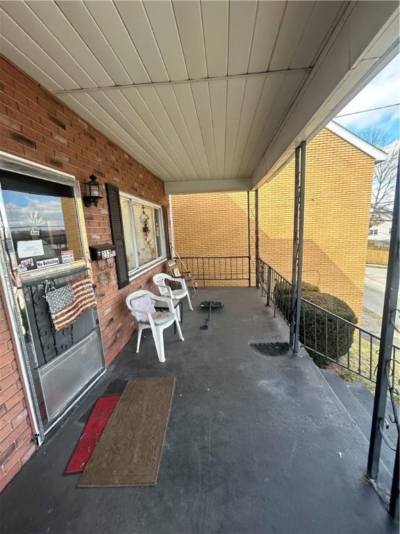 217 Meadow Ave, Charleroi Boro, PA 15022 - view of patio
