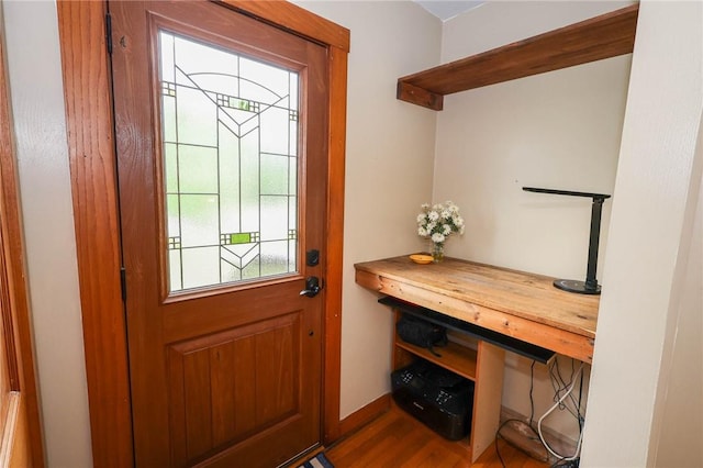 1265 Slippery Rock Rd, Liberty Twp, PA 16057 - entryway featuring wood finished floors and baseboards