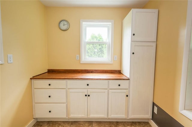 1265 Slippery Rock Rd, Liberty Twp, PA 16057 - kitchen with white cabinets