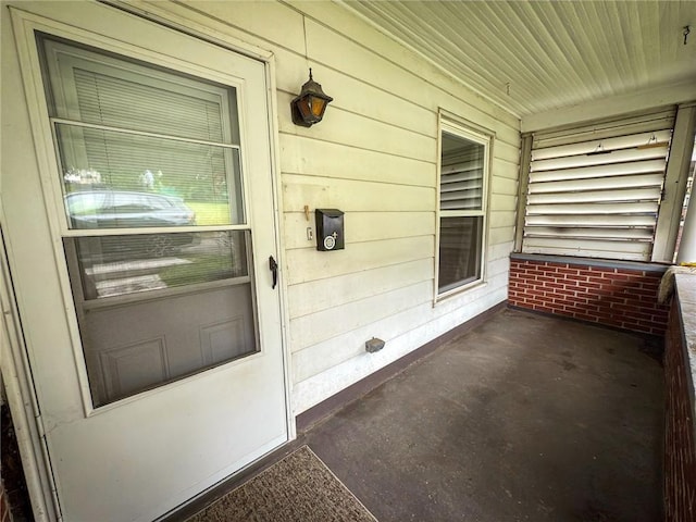 126 W Boyd Ave, City Of But Se, PA 16001 - view of exterior entry featuring covered porch