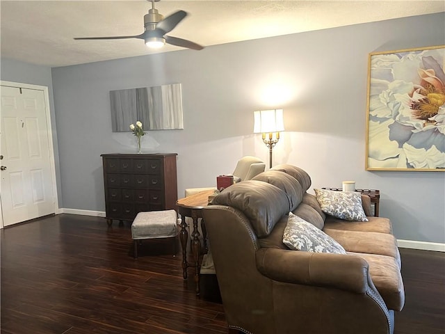 286 Windsor Rdg Unit 26, Neshannock Twp, PA 16105 - living room featuring wood-type flooring, baseboards, and ceiling fan