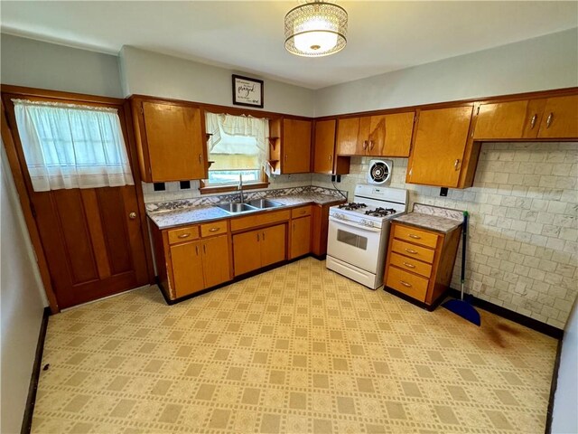 610 First St, Leechburg Boro, PA 15656 - photo 9
