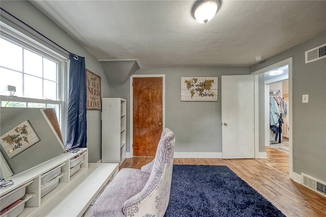 216 Siebert, Ross Twp, PA 15237 - sitting room featuring wood finished floors and baseboards
