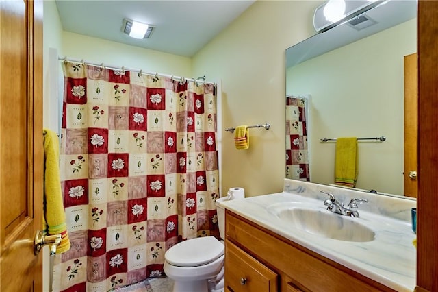 133 Ridgemont Dr, Cranberry Twp, PA 16066 - full bath with toilet, vanity, and a shower with shower curtain