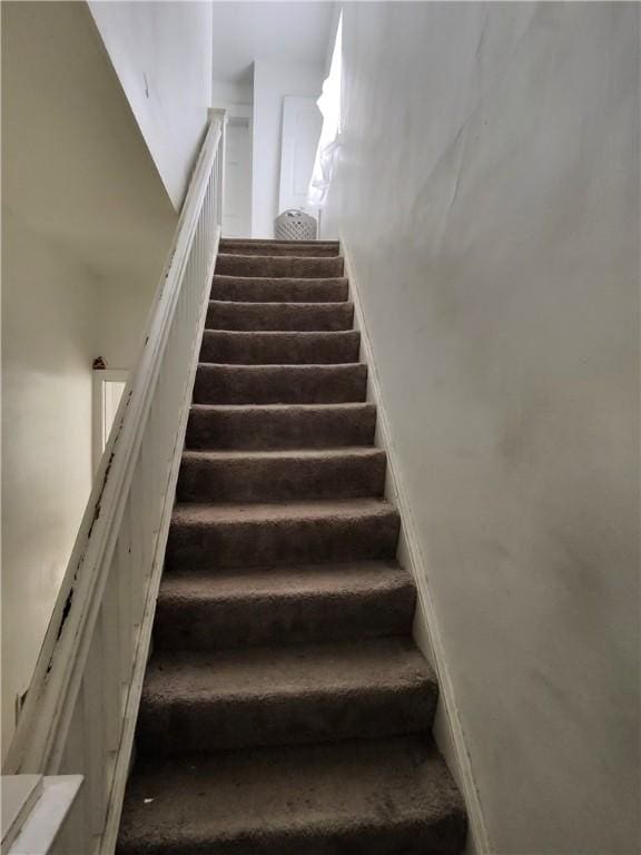 1131 13th St, Mckees Rocks, PA 15136 - view of stairs