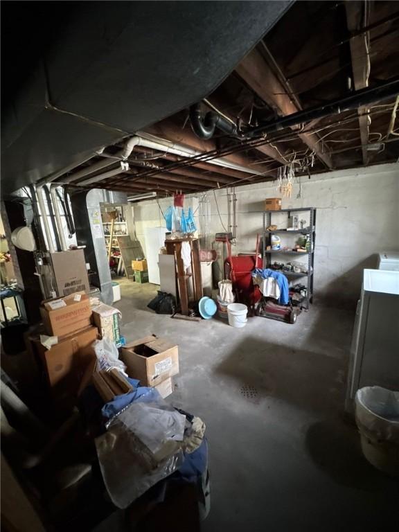 2709 Leland St, Perry Hilltop, PA 15214 - view of unfinished basement