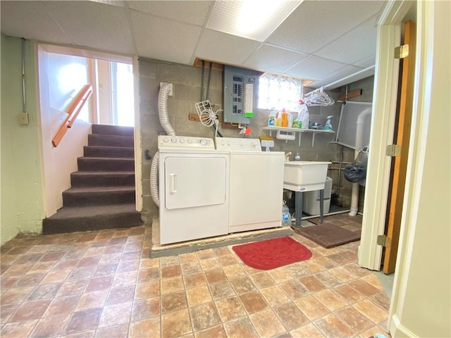 3 Kilbourne Rd, West Salem Twp, PA 16125 - laundry area with washer and clothes dryer and electric panel