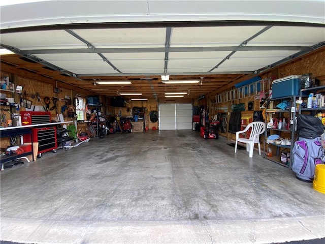 3 Kilbourne Rd, West Salem Twp, PA 16125 - garage featuring a workshop area