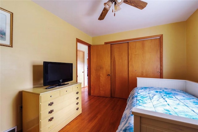 321 Green Acres Ln, Shenango Twp Law, PA 16101 - bedroom with wood finished floors, a closet, and a ceiling fan