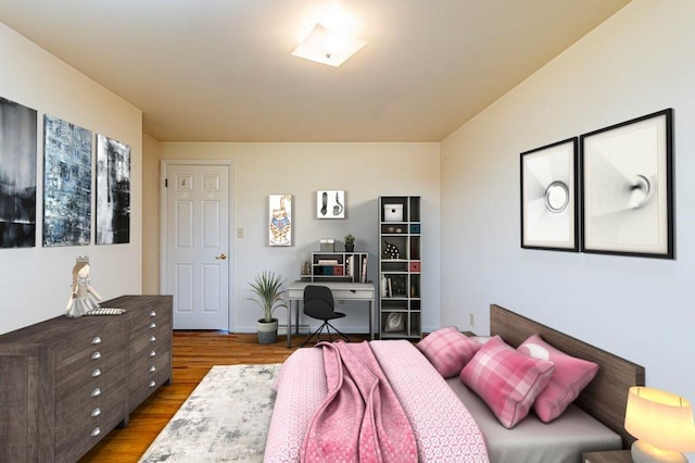 118 Cortland Dr, Hempfield Twp Wml, PA 15672 - bedroom featuring wood finished floors
