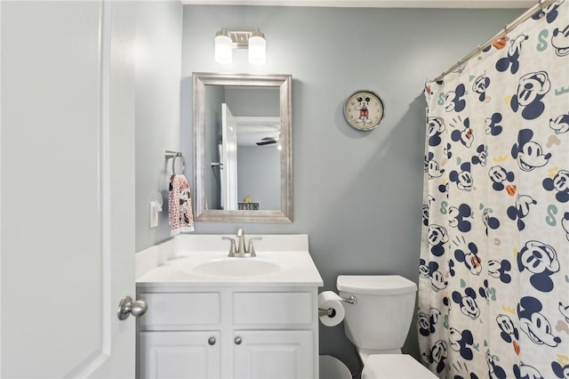 215 Old Hickory Rd, Jackson Twp But, PA 16063 - bathroom with toilet, vanity, and a shower with curtain