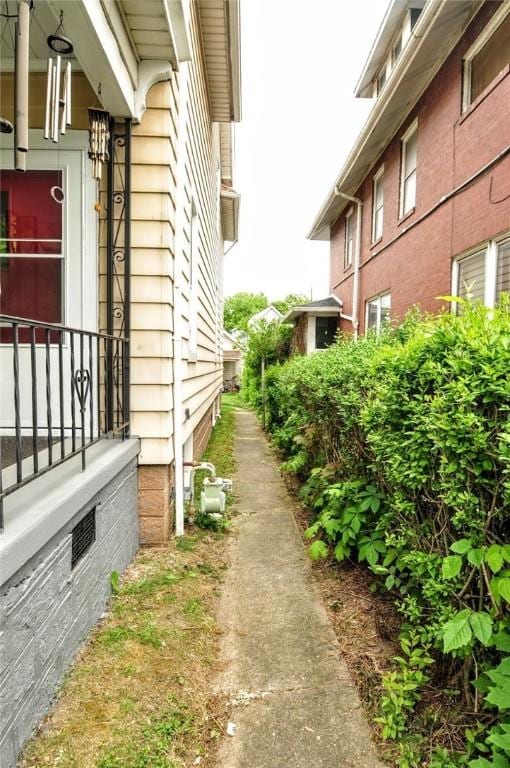 222 Orchard Ave, Canonsburg, PA 15317 - view of side of home