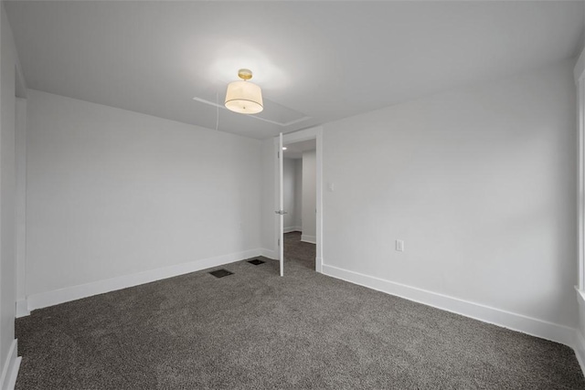 230 Linnview Ave, Carrick, PA 15210 - unfurnished room with dark carpet and baseboards