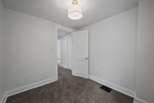 230 Linnview Ave, Carrick, PA 15210 - unfurnished room with dark colored carpet and baseboards