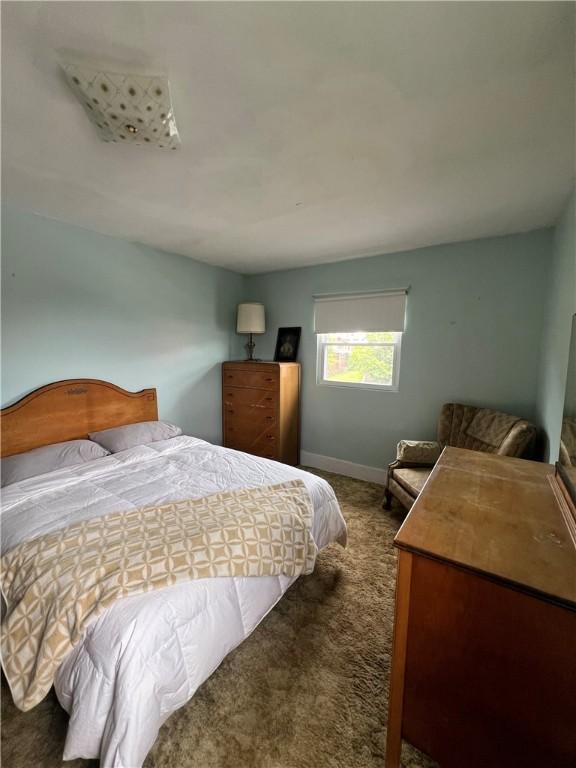 1929 Alcoa Dr, Arnold, PA 15068 - carpeted bedroom with baseboards