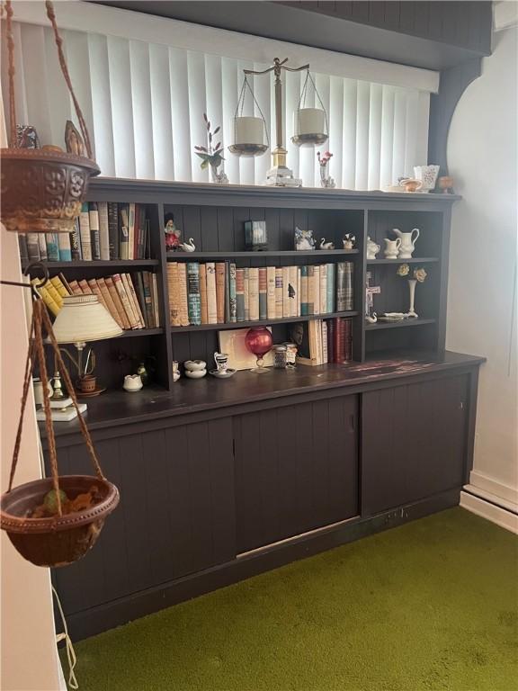 1929 Alcoa Dr, Arnold, PA 15068 - detailed view of carpet
