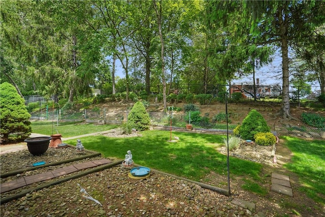 441 Wyndhurst Dr, Moon/Crescent Twp, PA 15108 - view of yard