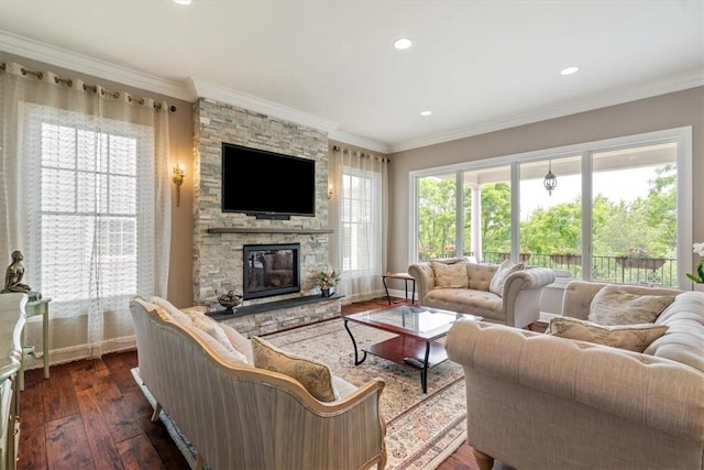 1690 Shelburne Ln, Squirrel Hill, PA 15217 - living room featuring dark wood finished floors, a fireplace, ornamental molding, baseboards, and recessed lighting