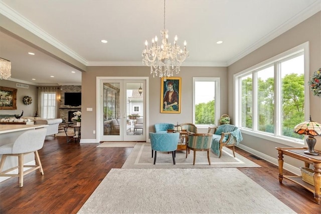 1690 Shelburne Ln, Squirrel Hill, PA 15217 - living area with plenty of natural light, dark wood-style floors, recessed lighting, baseboards, and ornamental molding